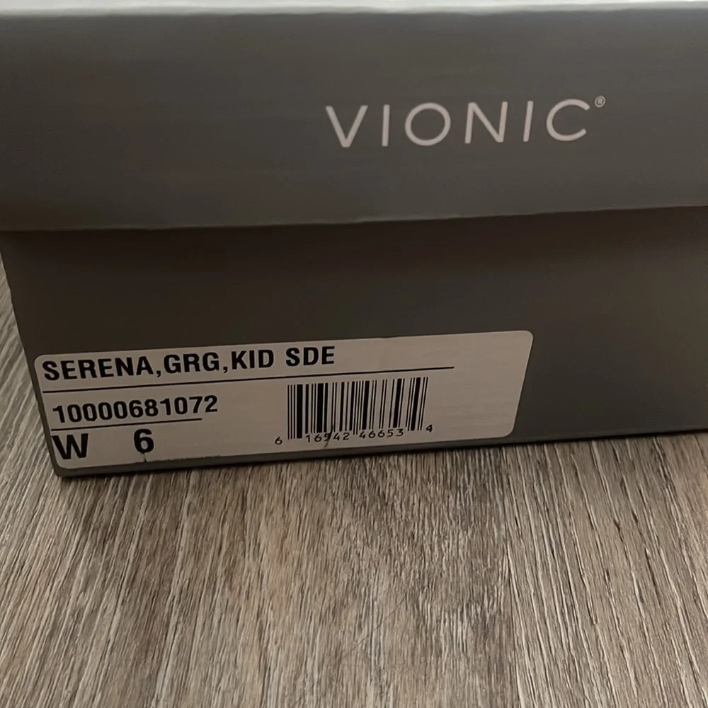 Vionic Serena Suede Ankle Boots in Gray Size 6 - Picture 13 of 13